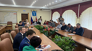 Заседание комитета Саратовской облдумы по бюджету, налогам, промышленности и собственности