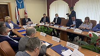 Заседания комитетов в областной Думе